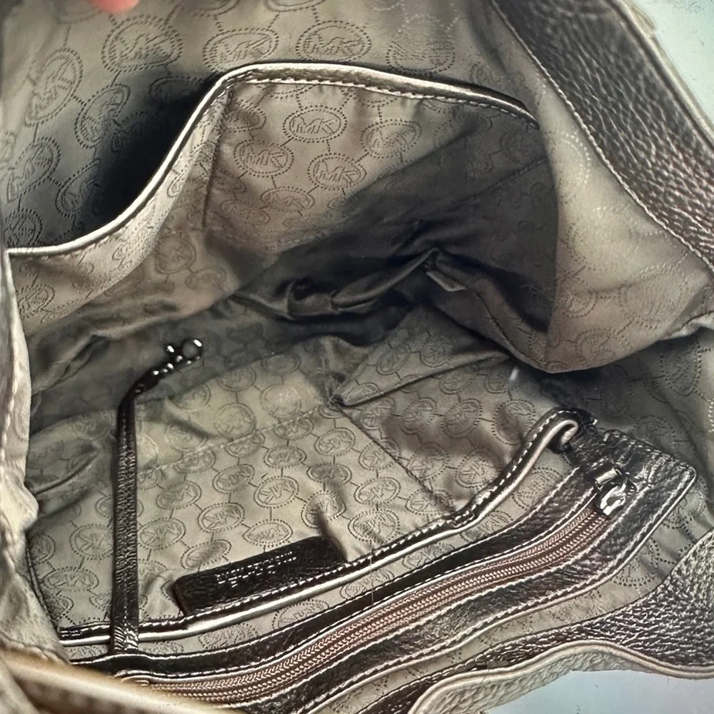 MICHAEL Michael Kors Metallic Gold Leather Hobo with Silver-Tone Hardware in GUC